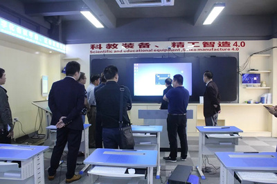 熱烈歡迎海南省教育部門領(lǐng)導(dǎo)蒞臨我司參觀指導(dǎo)工作